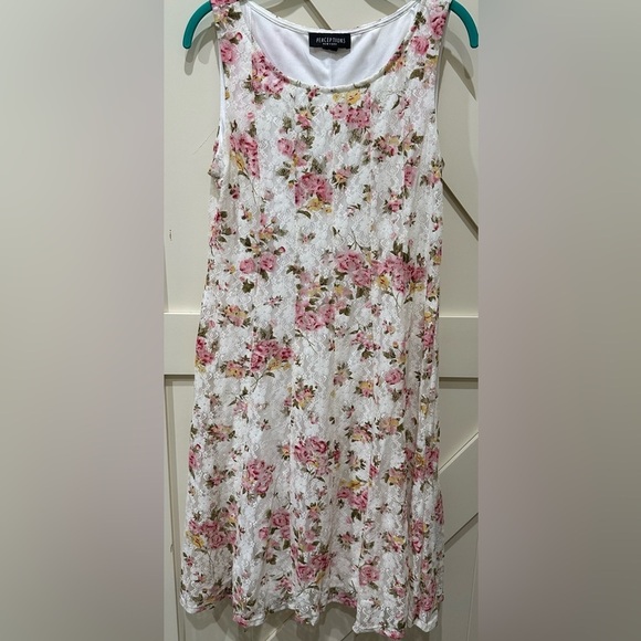 EUC Perception NY sleeveless dress size medium. Pit 19”. Length 39” - Picture 1 of 4